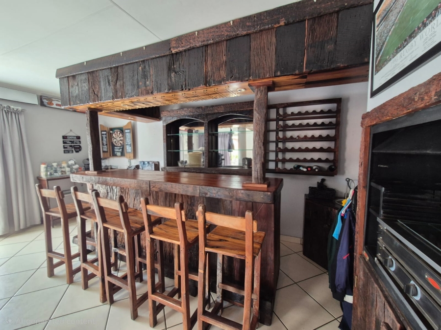 4 Bedroom Property for Sale in Vaalpark Free State
